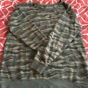 Camo sweatshirt